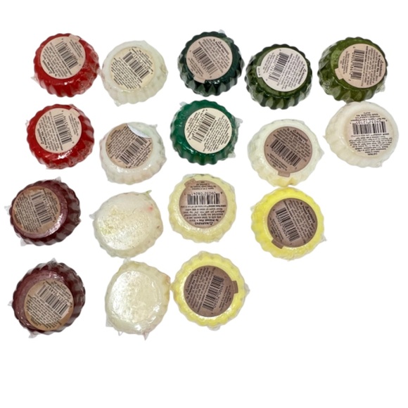 Yankee Candle Wax Tart/Wax Melt Christmas Assortment Lot of 17 🎄 - Picture 3 of 8